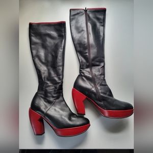 Rare! Fluevog Lip Service Zig boots